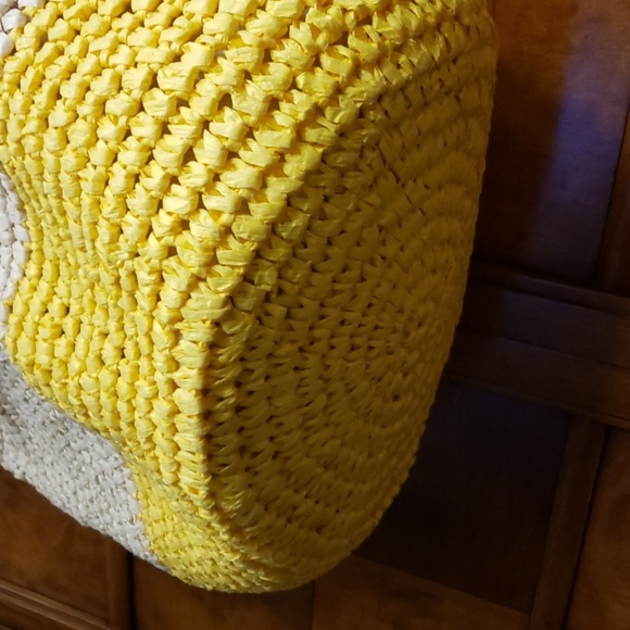 Old Navy Two-Toned Straw Bag With Brown Handle - Picture 5 of 8